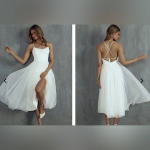 Selfie Leslie Dress